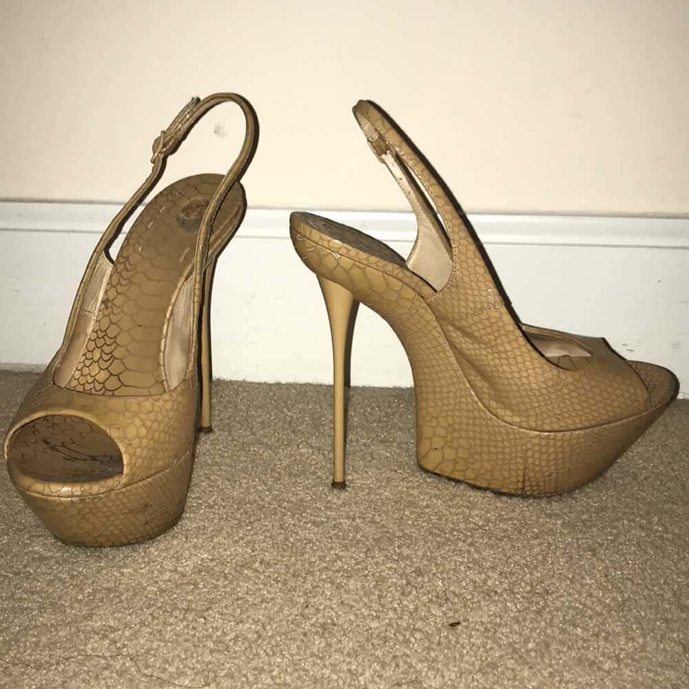 Casadei platform pumps